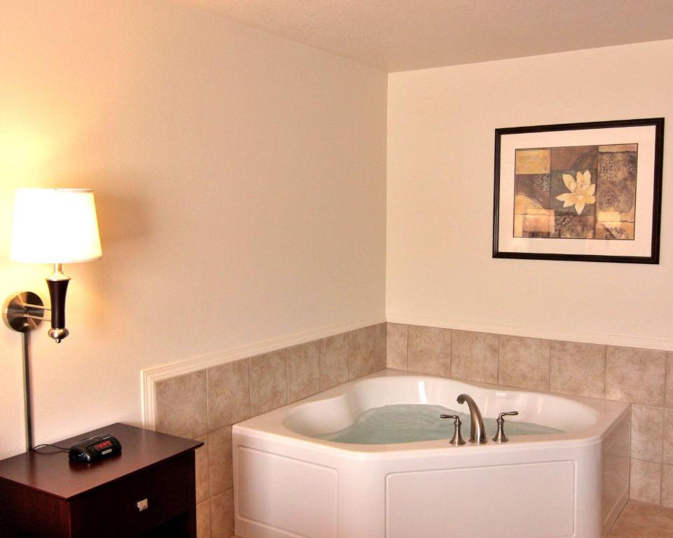 Red Lion Inn & Suites Eugene Exteriér fotografie